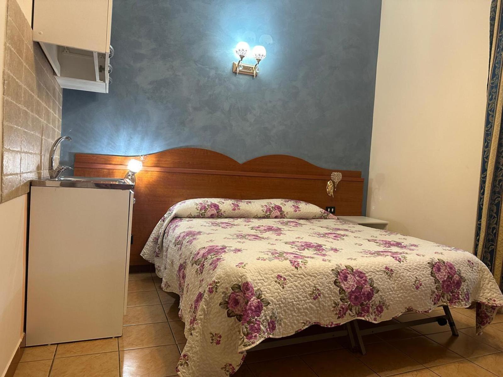 Near Termini Station Guest house 3*